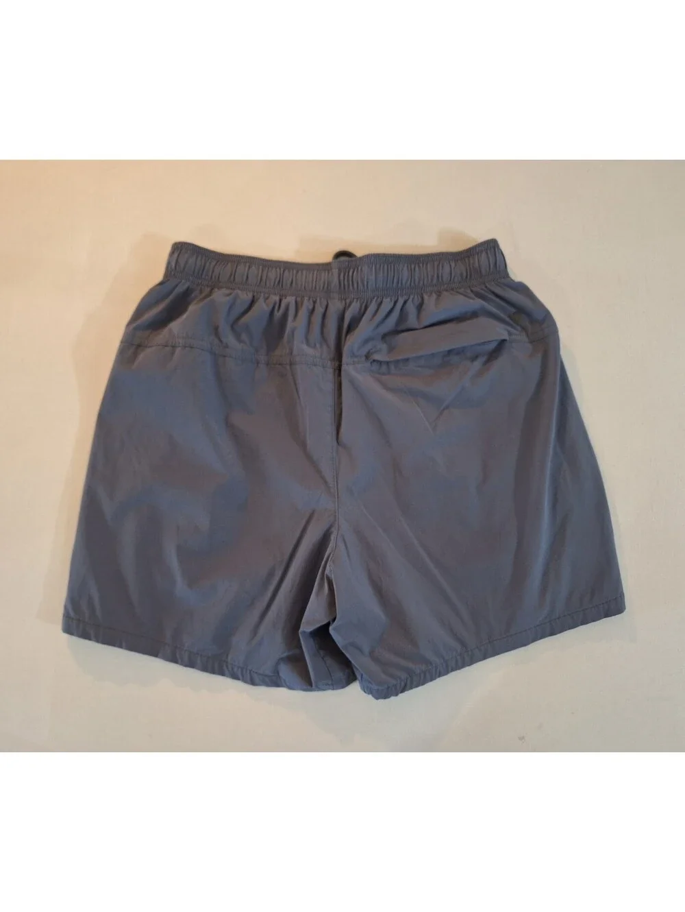 VRST Men’s Woven Dark Gray Nylon 5” Shorts Mesh Lined Size Small